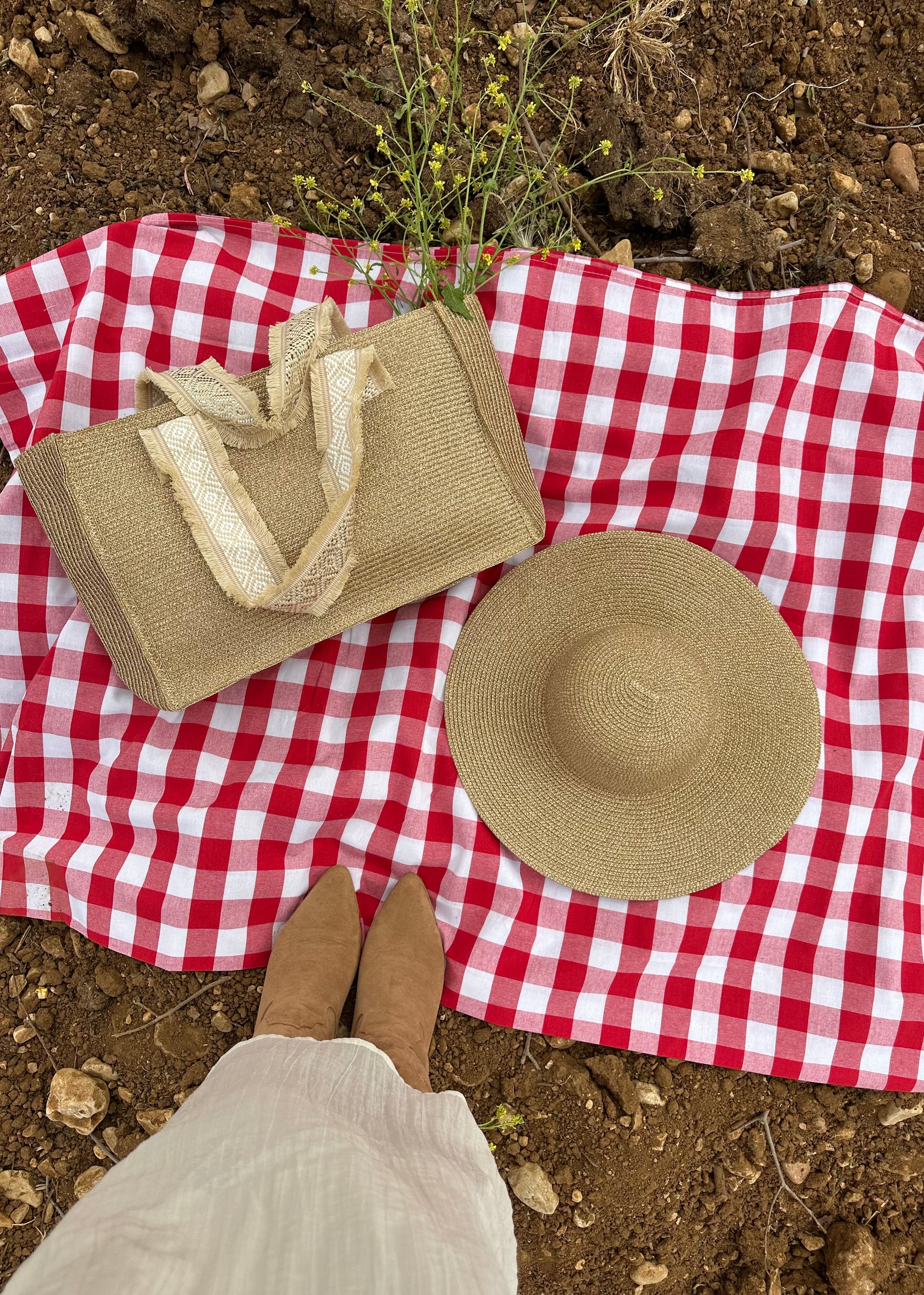 Elinda Straw Bag