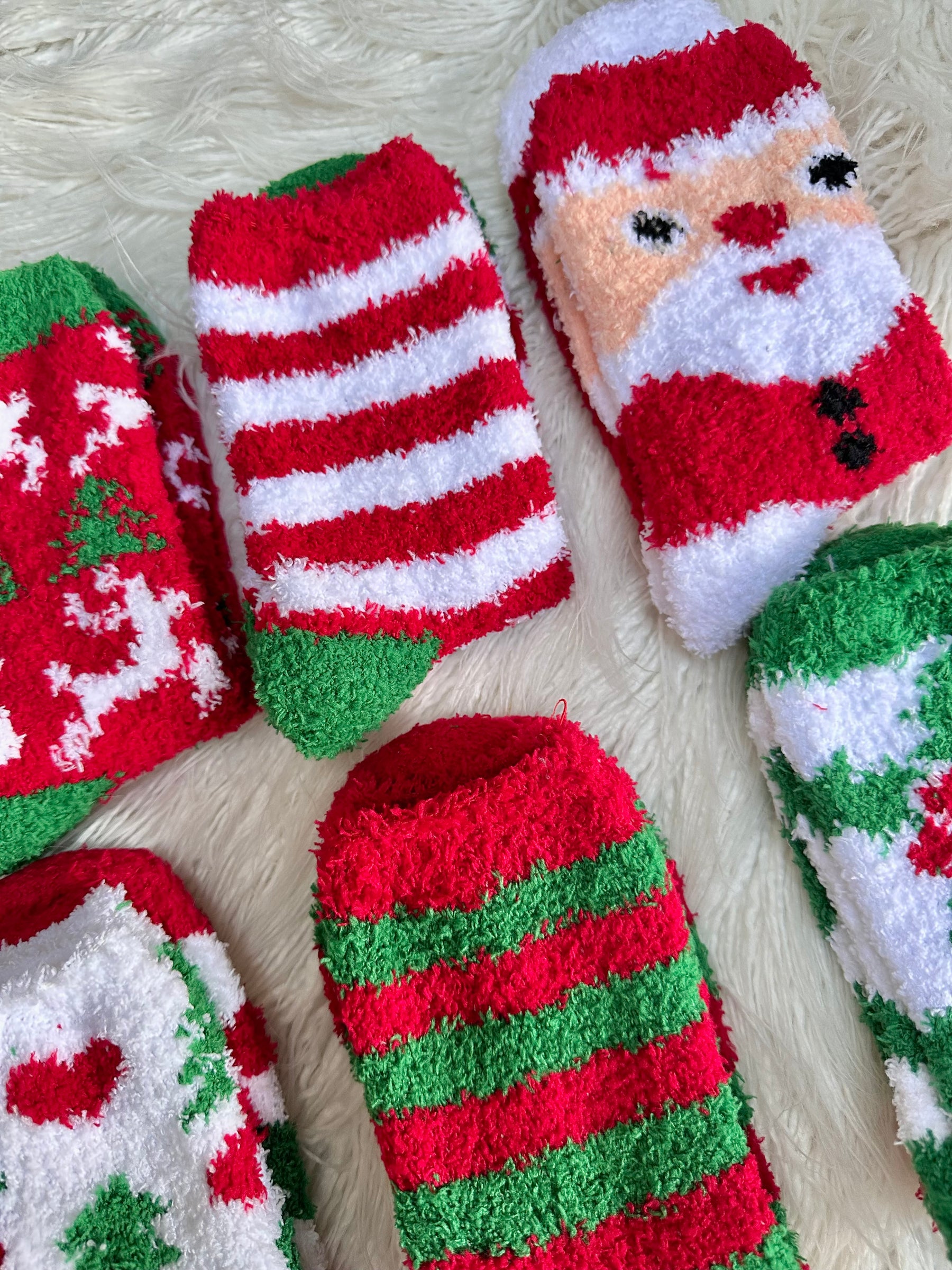 Fluffy Christmas Socks π
π»ππ