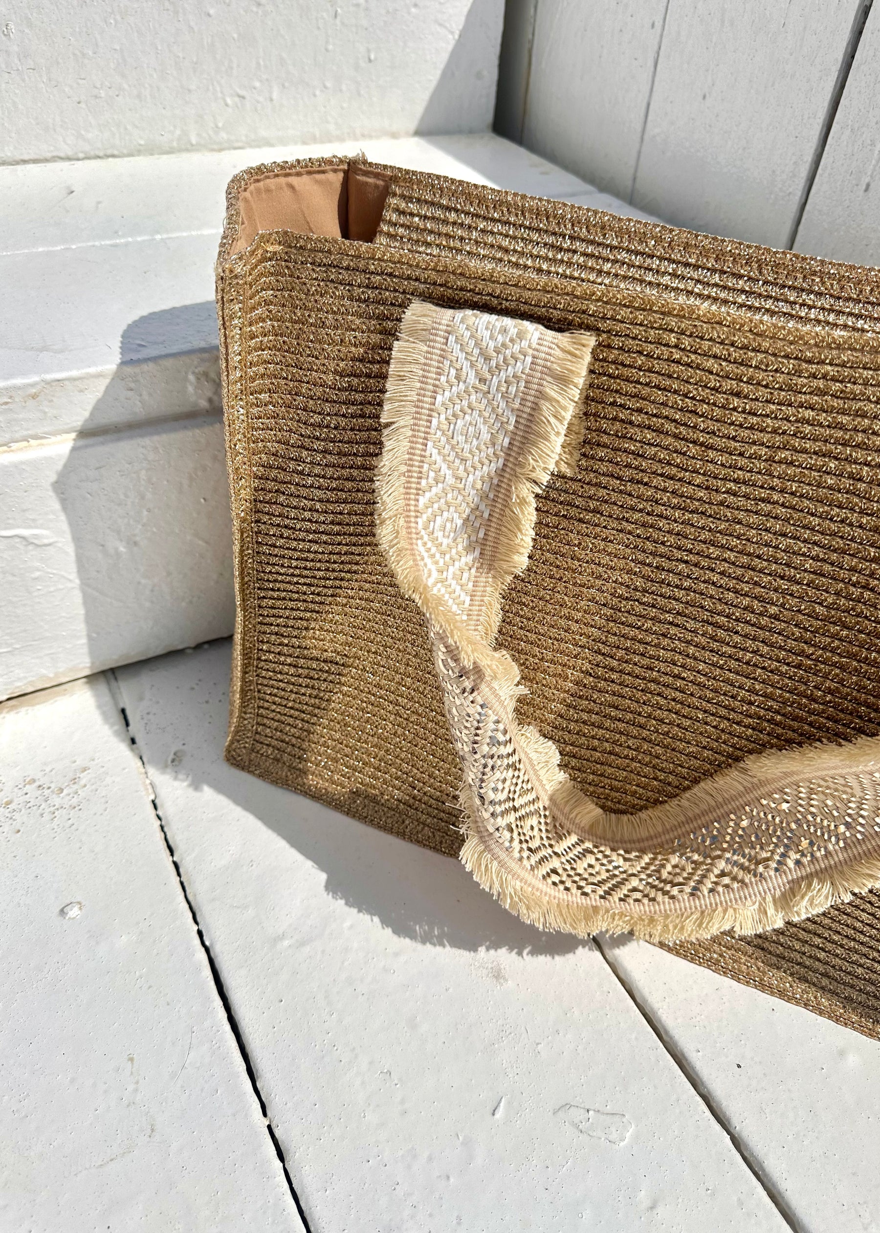 Elinda Straw Bag