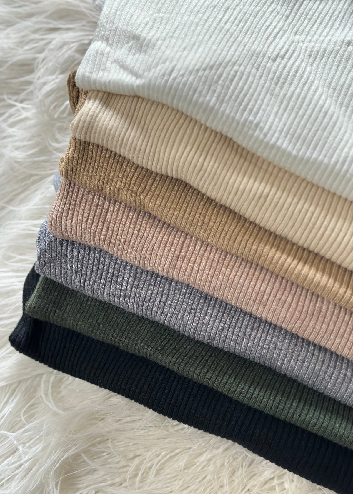 Chloe Ribbed Turtleneck