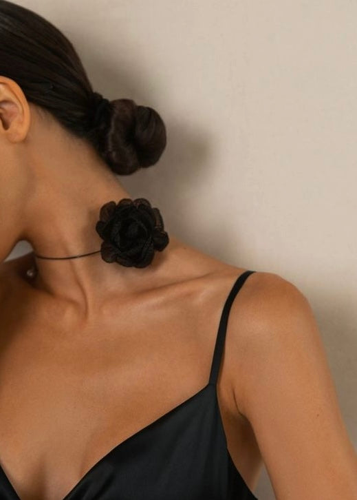 Rosette Choker