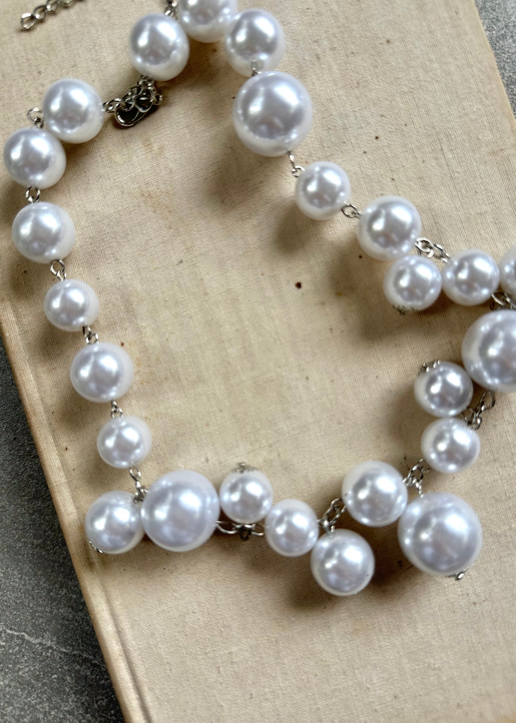Bruna Pearl Necklace