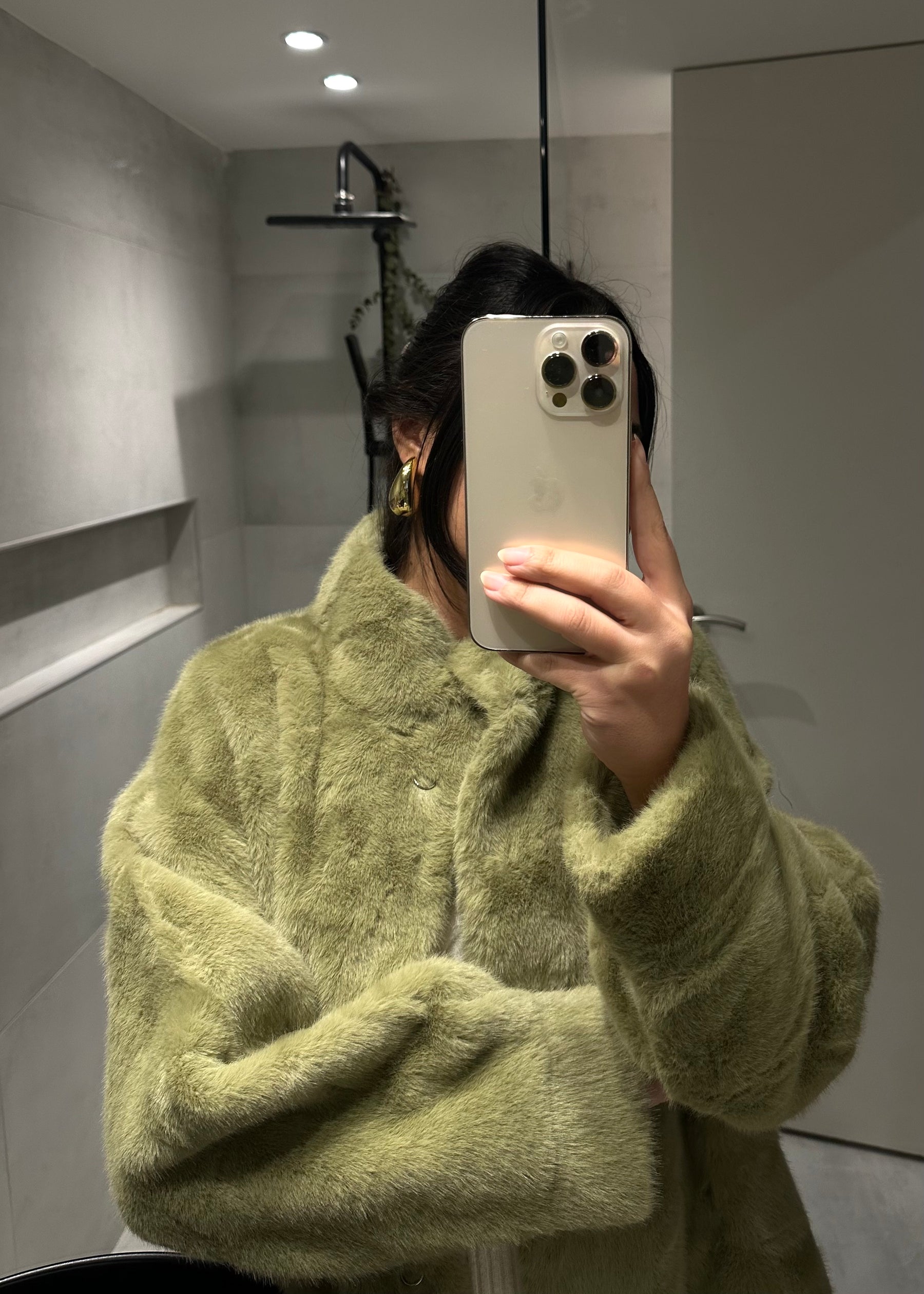 معطف الفرو جولييت