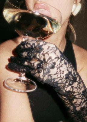 Scarlett Lace Gloves