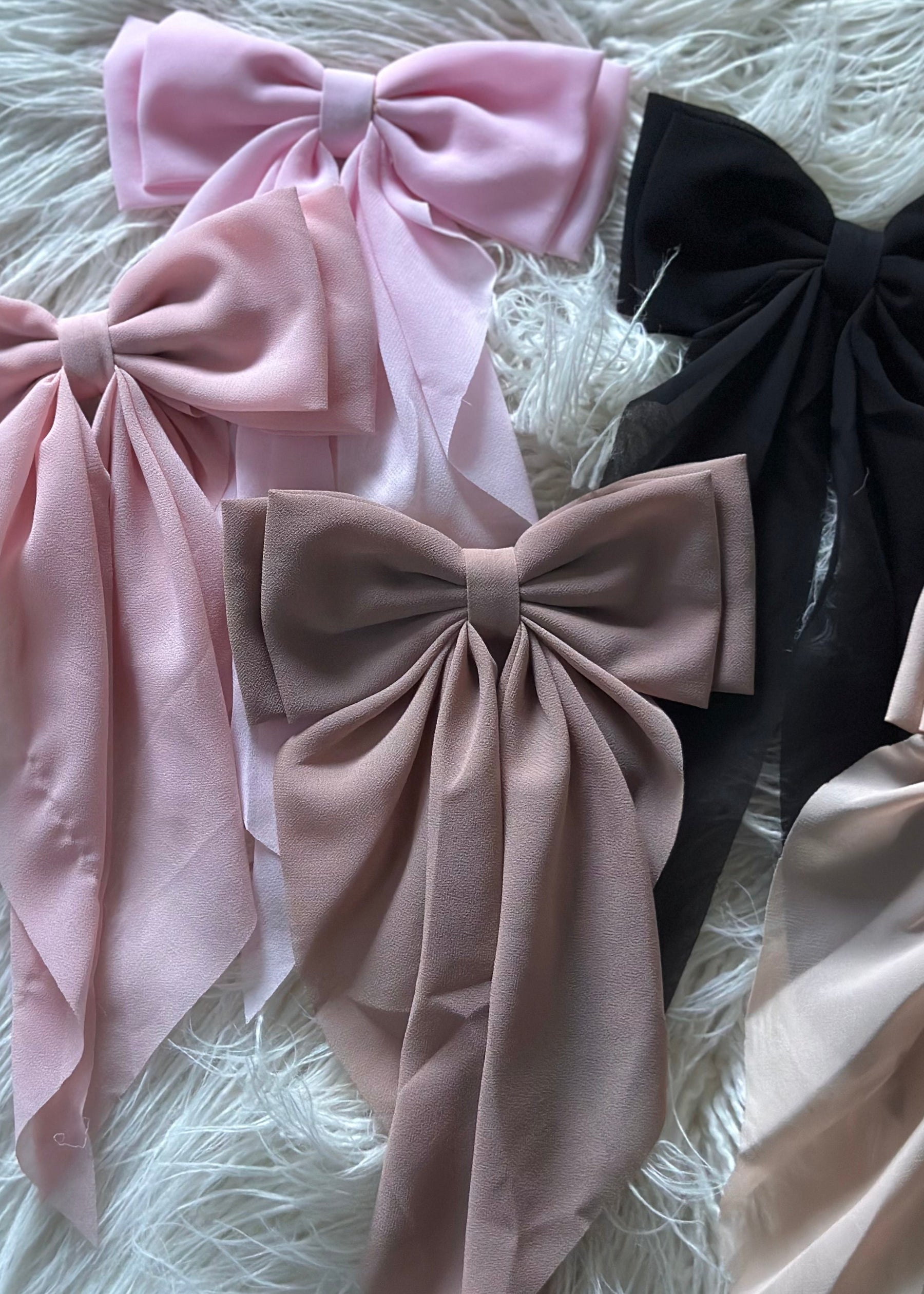 Luciana Bow Hair Clip