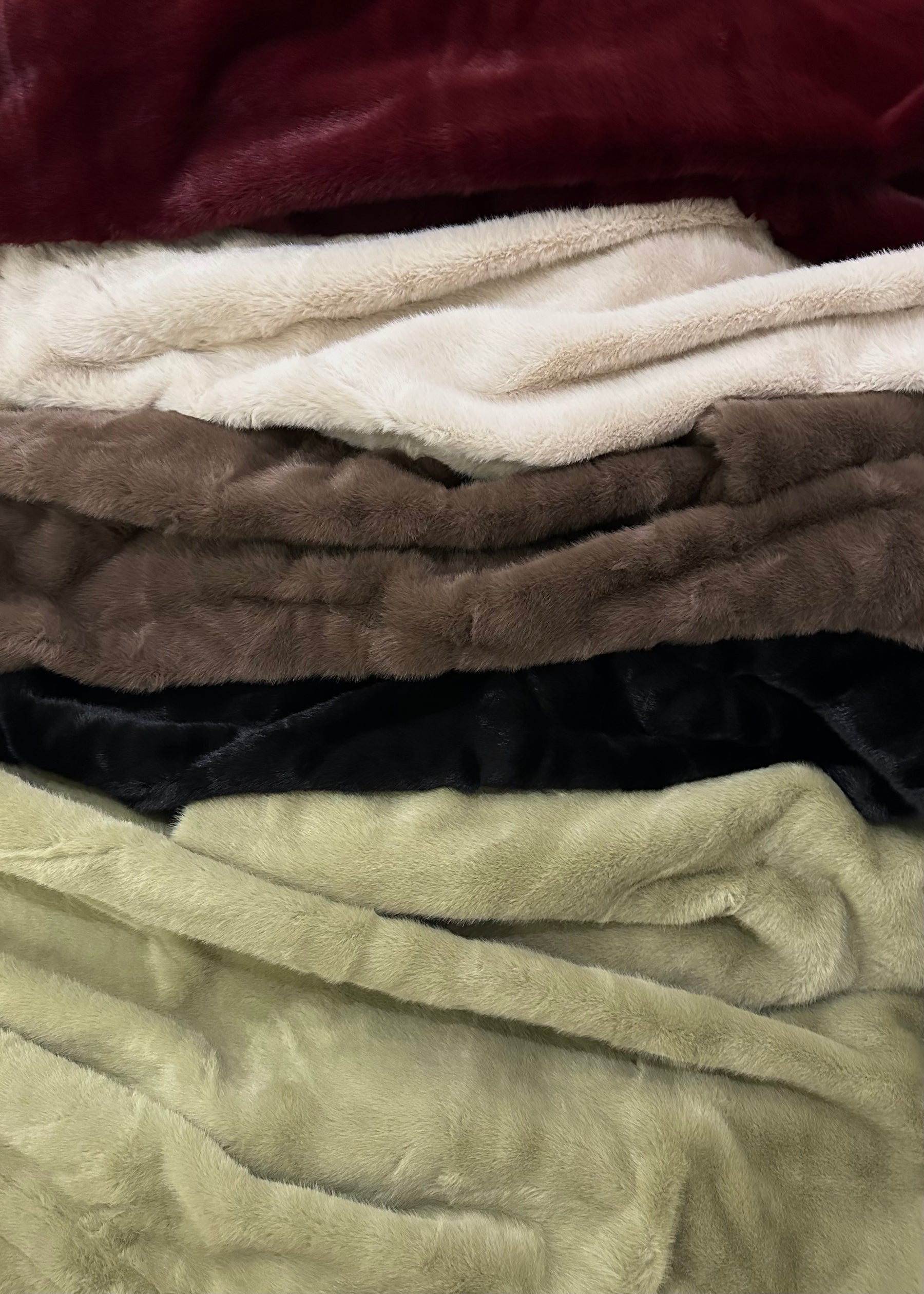 معطف الفرو جولييت