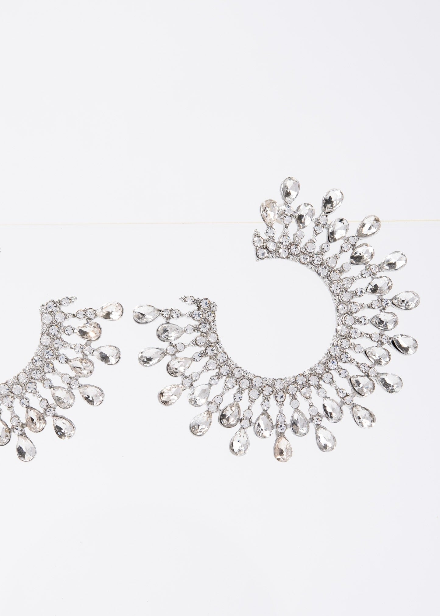 أقراط سيليست