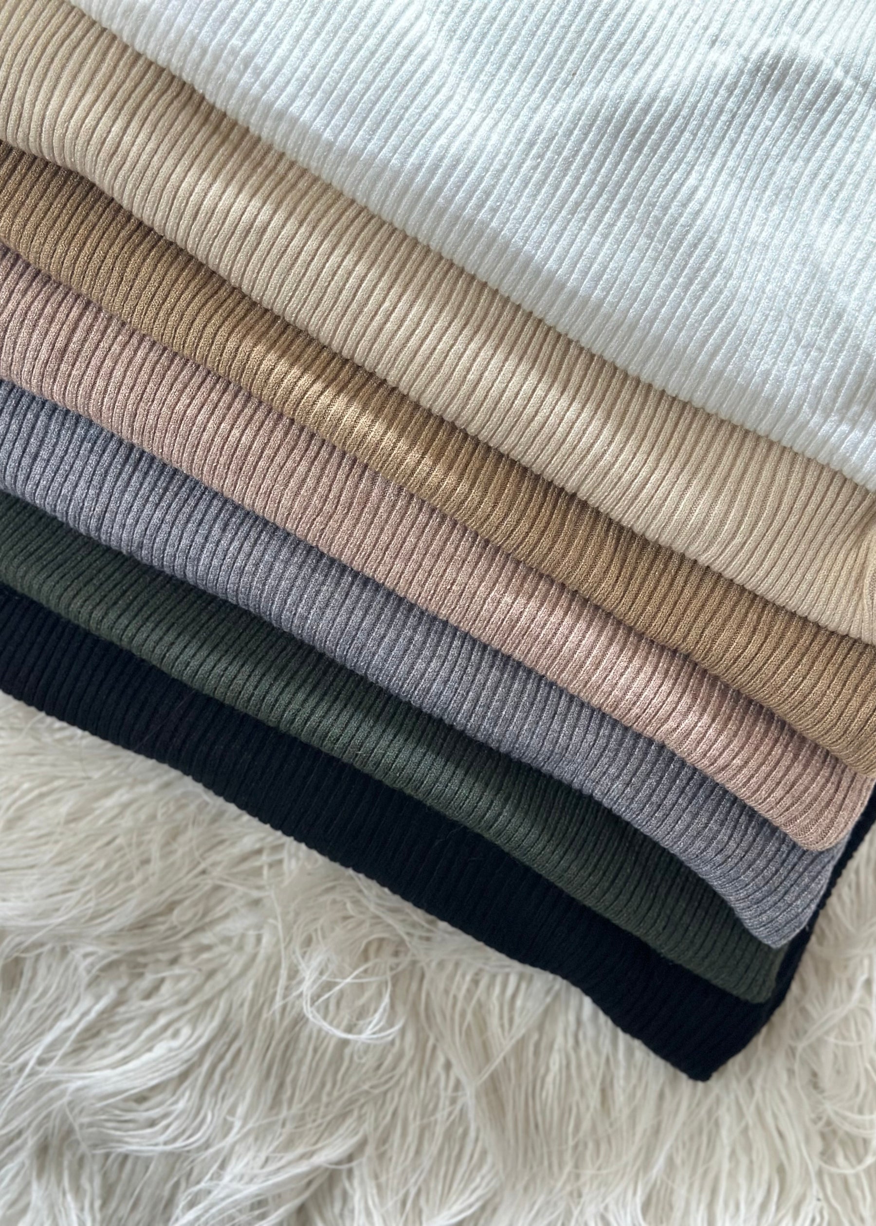 Chloe Ribbed Turtleneck