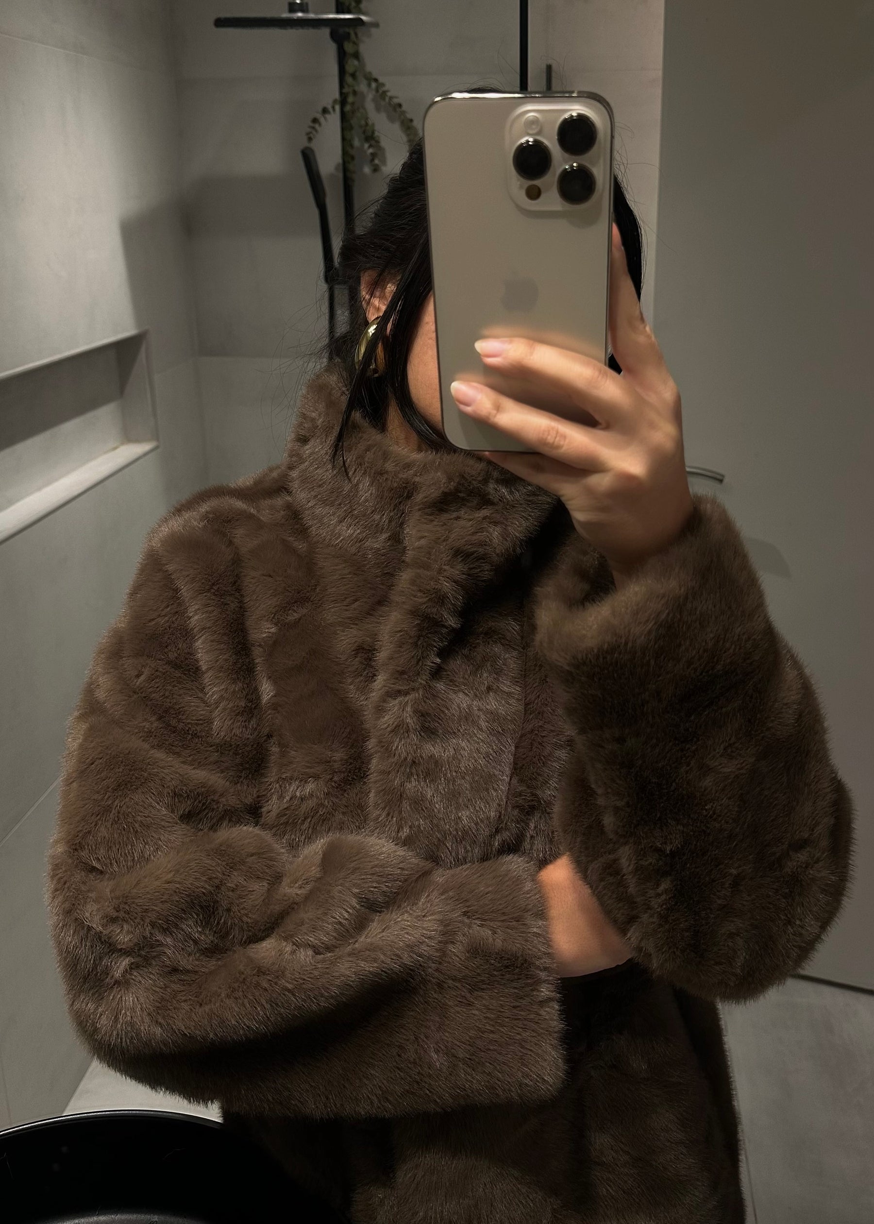 معطف الفرو جولييت