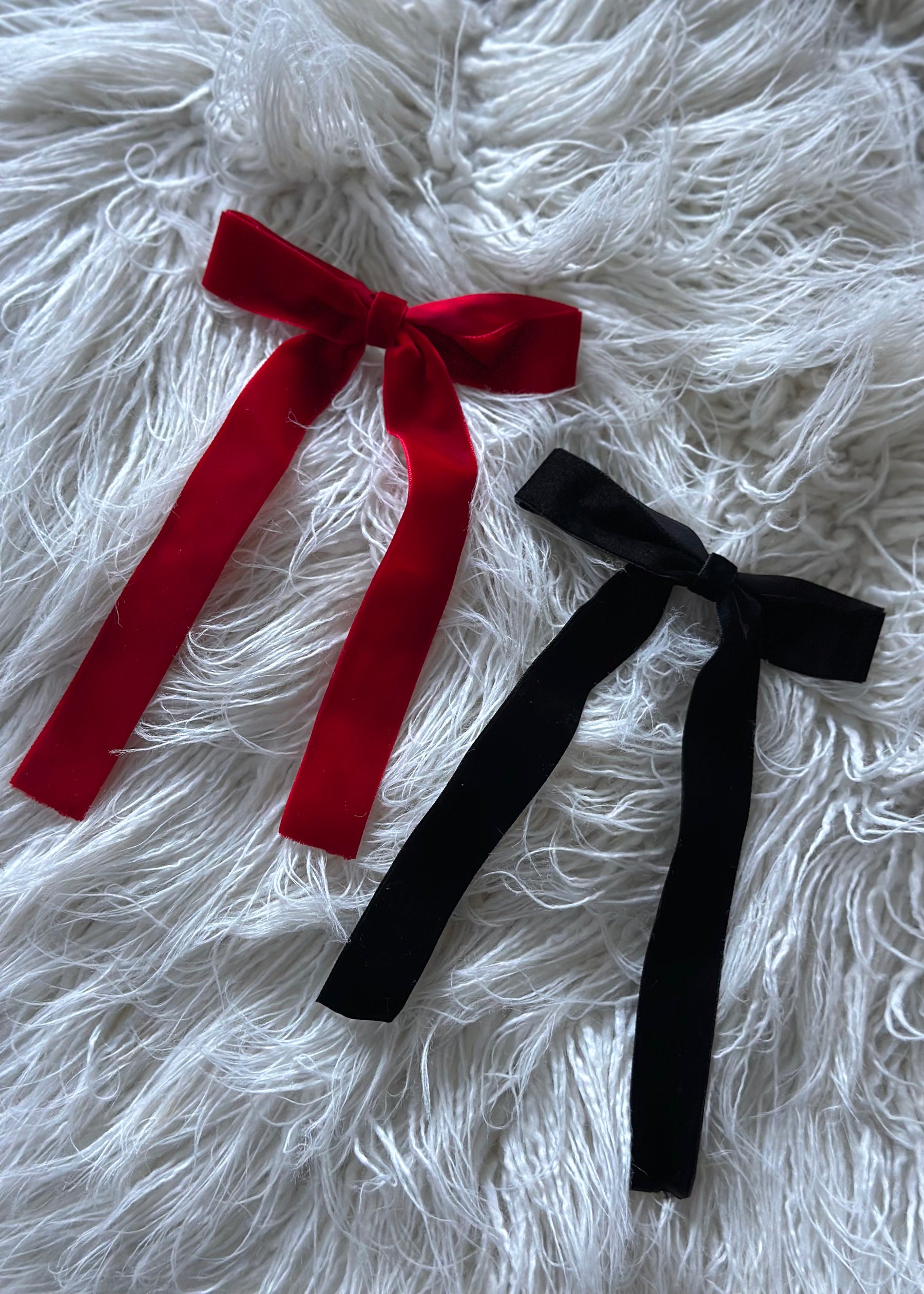 Daisy Velvet Bow Hair Clip