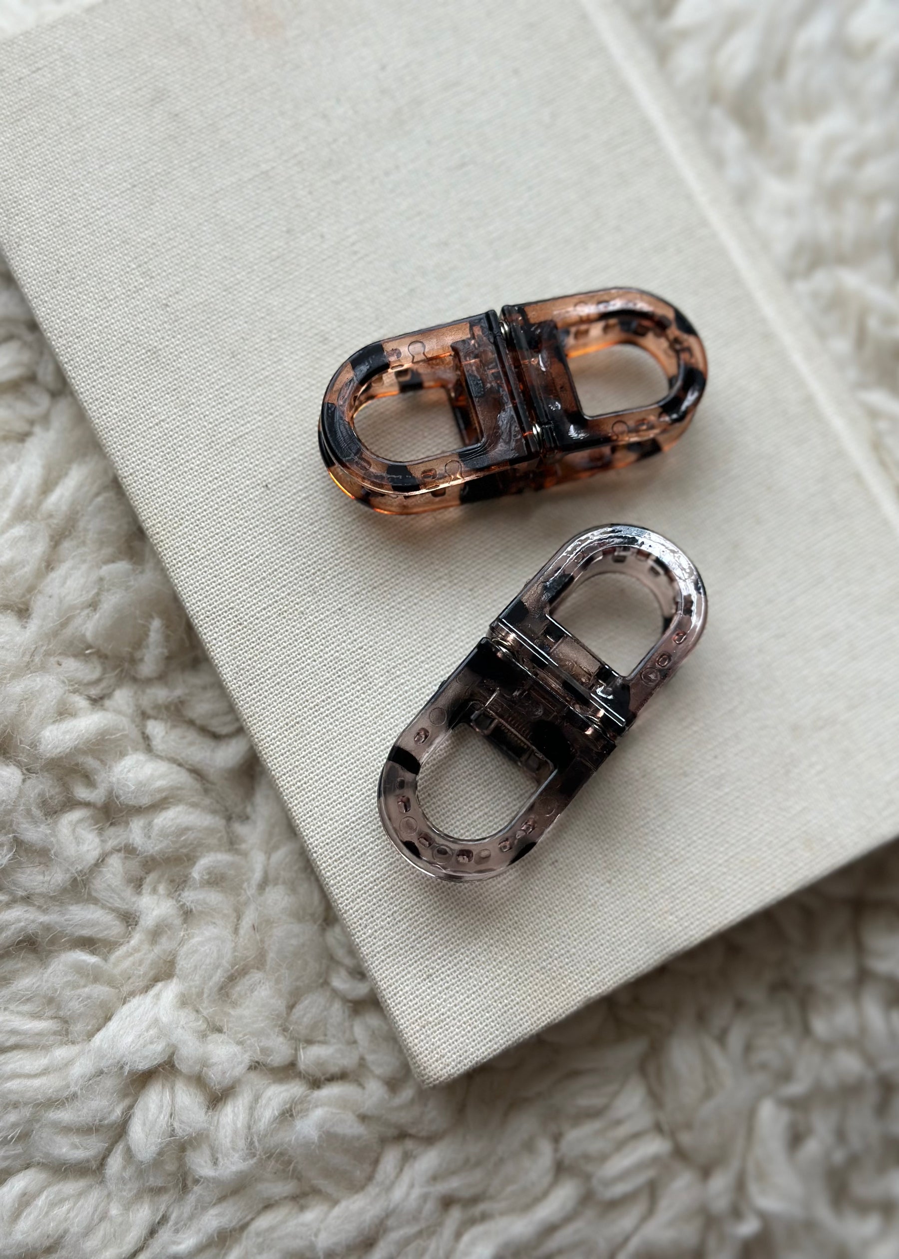Wild Chérie Magnetic Hair Clip