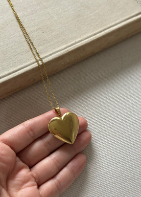 Collier médaillon cœur Lulu