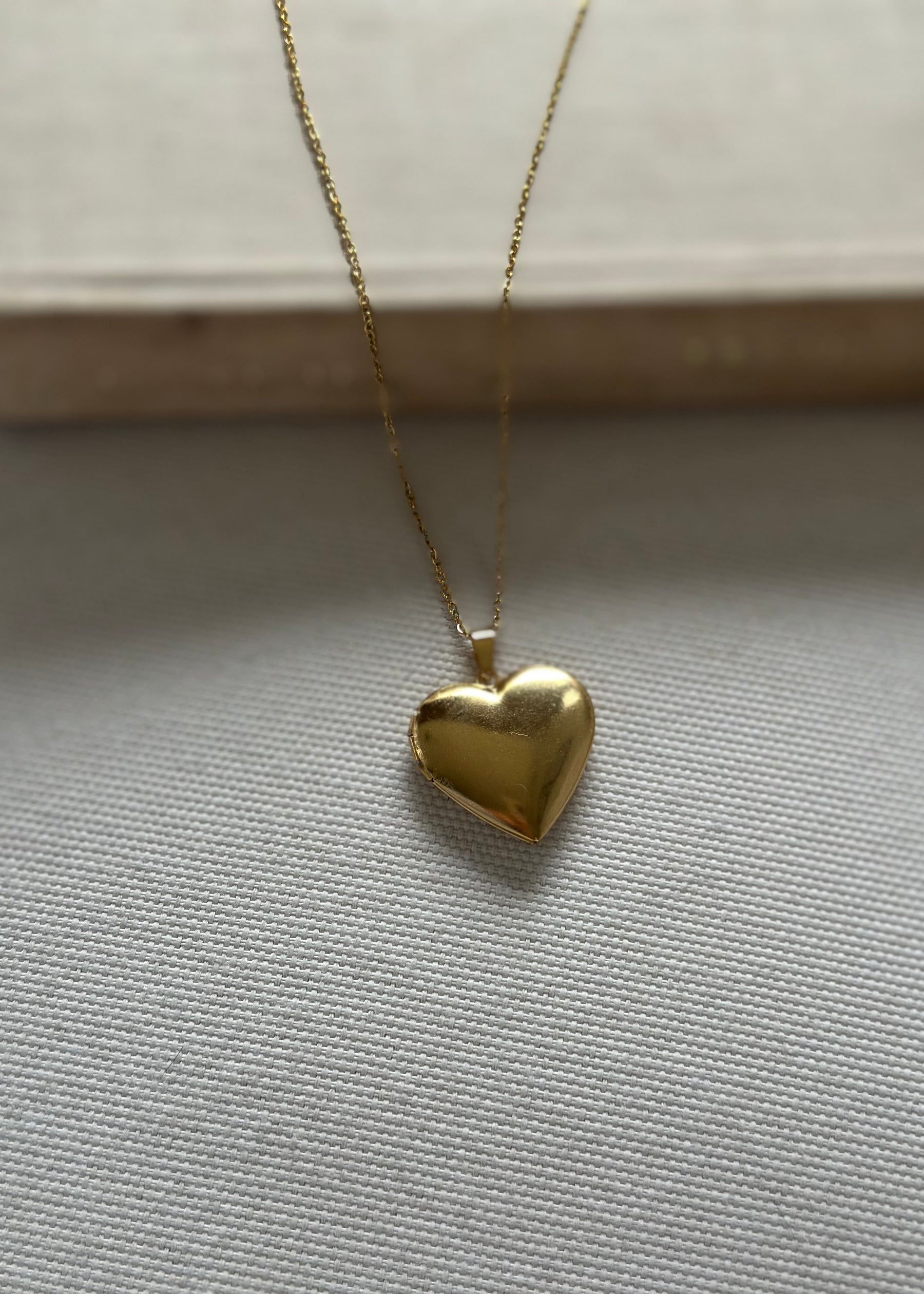 Collier médaillon cœur Lulu