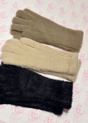 قفازات ييفا الناعمة