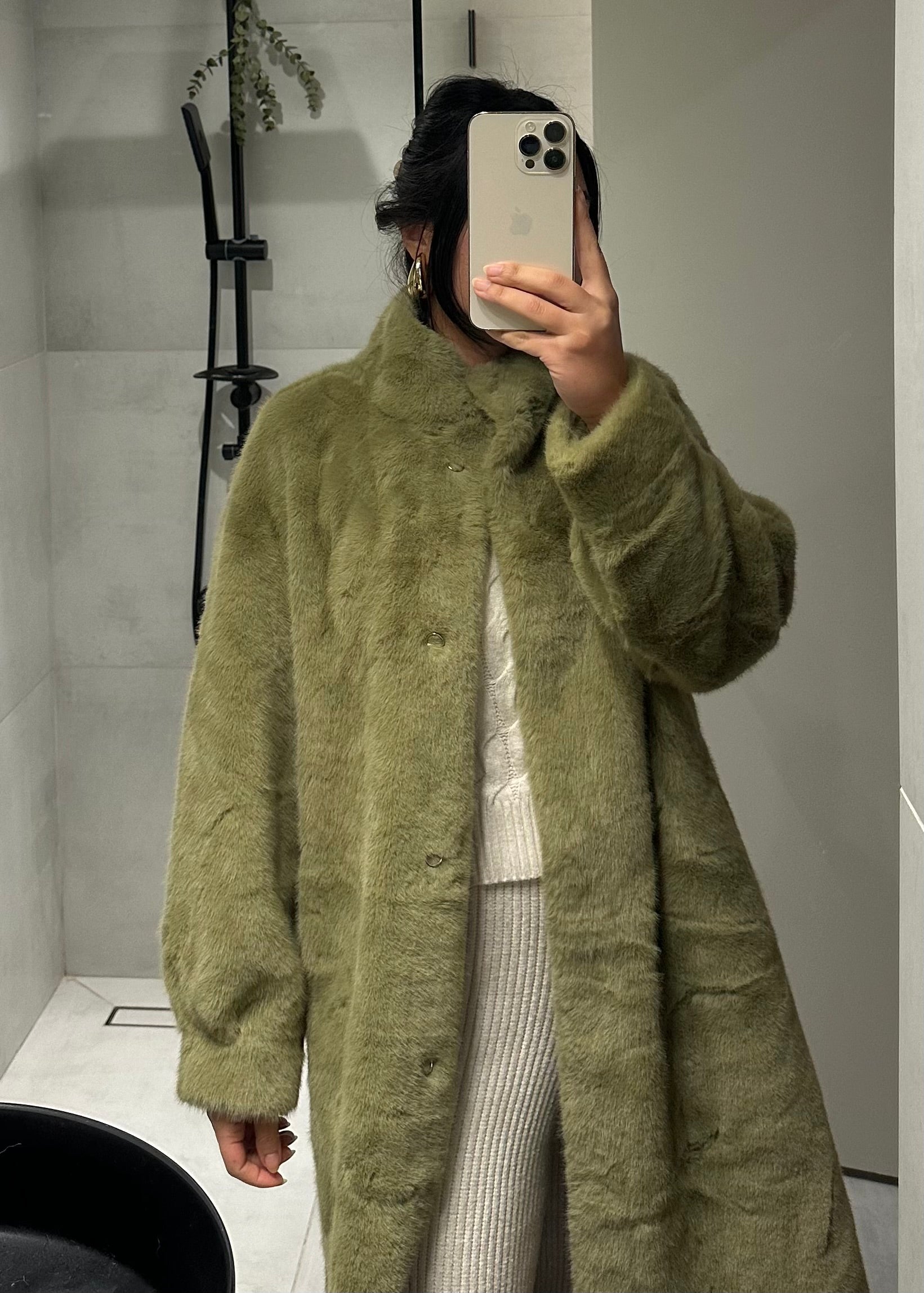 معطف الفرو جولييت