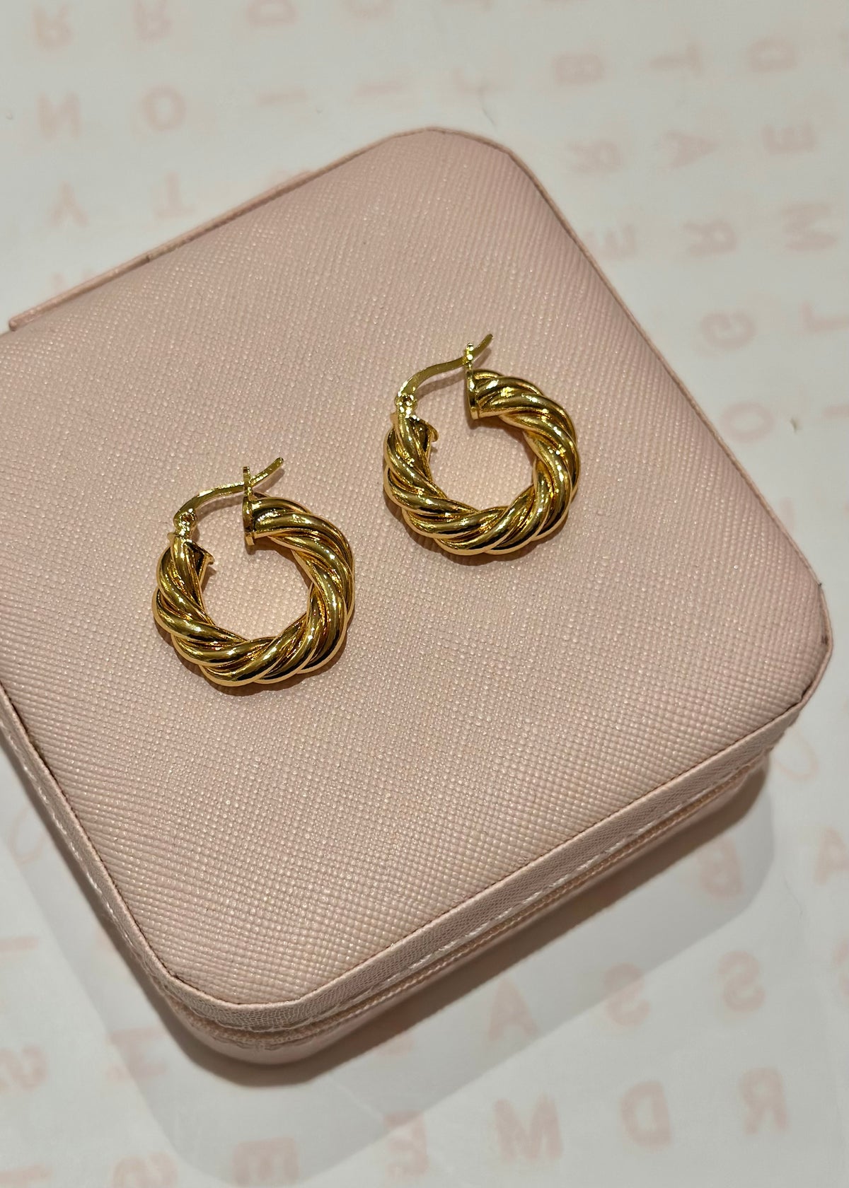 Selena Twisted Hoops