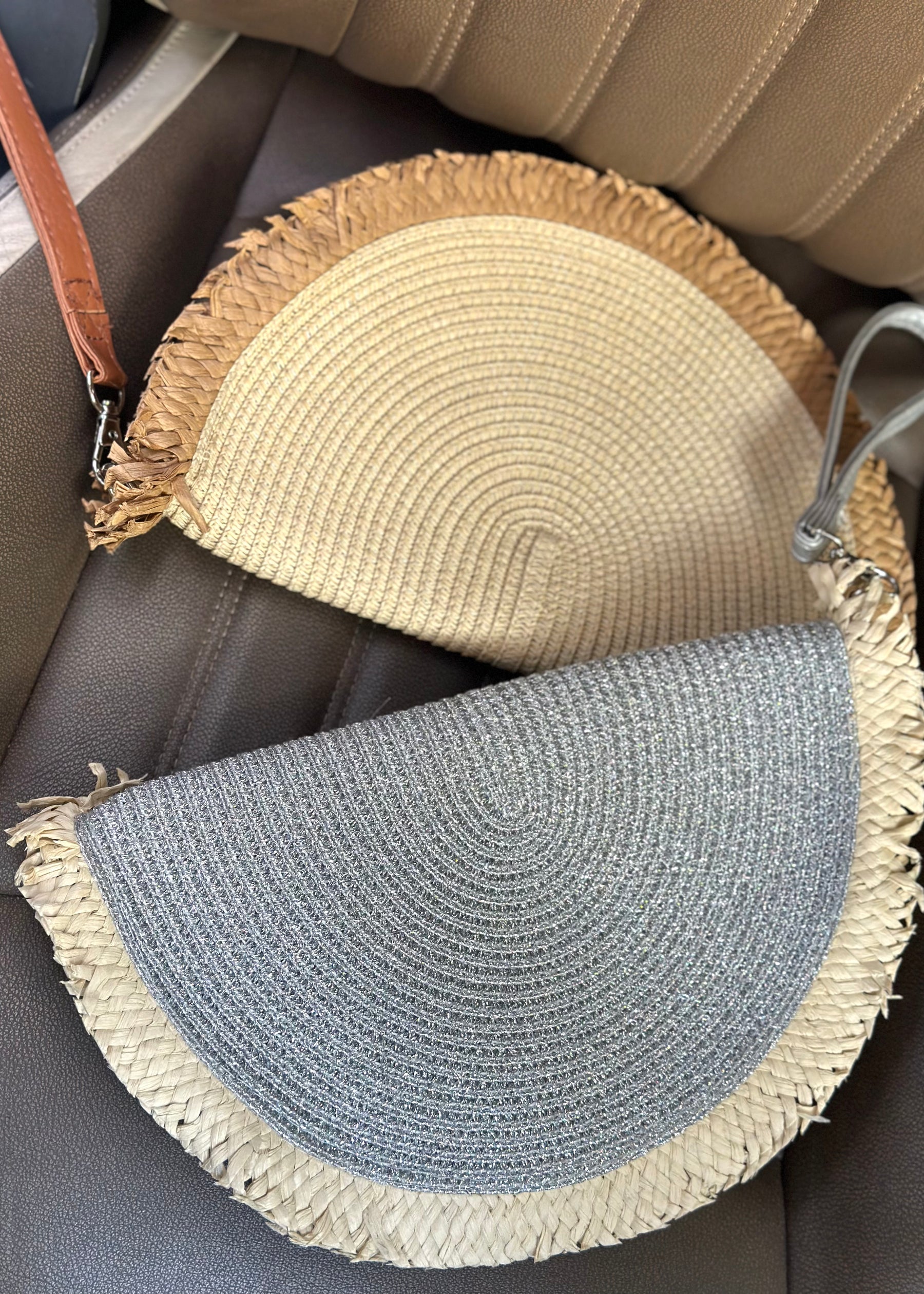 Lara Straw Clutch