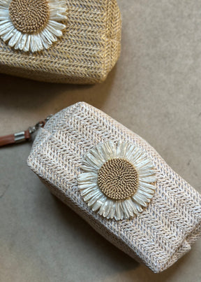Lillie Straw Pouch